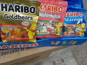 20 - 4 oz Bags Haribo Gold Bears Va...