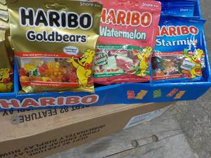 20 - 4 oz Bags Haribo Gold Bears Va...