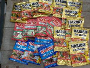 20 - 4 oz Bags Haribo Gold Bears Va...