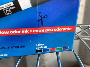 lot 111 image: Expo Dry Erase Markers