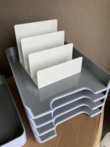 lot 76 image: White Desk Organizers