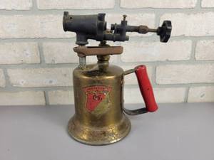 lot 313 image: Antique Clayton & Lambert Brass Gas Torch