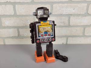 lot 337 image: Vintage Mr. Zerox Toy Battery Operated Robot - Made in Japan - WORKS, SEE VIDEO