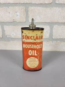 lot 499 image: Sinclair Household Oil Tin Can