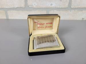lot 485 image: Vintage Bentley Butane Lighter with Original Box Made in Austria