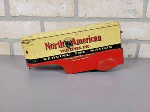 lot 495 image: Vintage MARX Stamped Steel Semi Trailer - North American Van Lines, Inc. - Deike Transfer & Storage Co. Mankato, MN