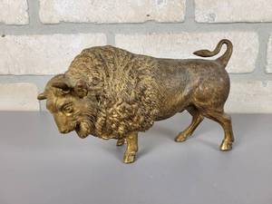 lot 496 image: Vintage Brass Buffalo Statue
