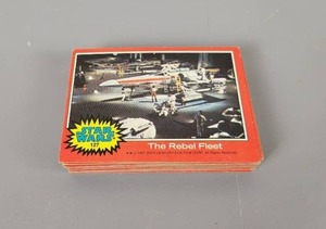 lot 467 image: (30) 1977 Star Wars Series 2 Trading Cards