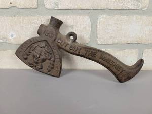 lot 420 image: Cast Iron Stove Advertising Axe  Art Stove Co. Detroit Michigan - Dated 1901 - Cut out the Whiskey, Ax of All Nations