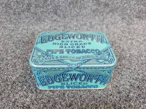 lot 372 image: Vintage Edgeworth Pipe Tobacco Tin - Larus & Bro. Co. Richmond, VA