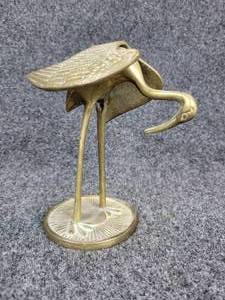 lot 380 image: Vintage Brass Crane Statue