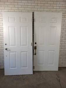 lot 1040 image: (2) Steel Exterior 36 Doors - NO SHIPPING