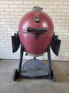 lot 1069 image: Char-Griller AKORN Charcoal Grill - NO SHIPPING