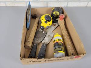 lot 1094 image: Chalk Line, 25 Tape Measure, Square, Hammer and More