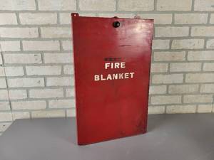lot 1144 image: Steel Fire Blanket Wall Cabinet - Approx. 21 x 13.5 x 4