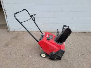 lot 1195 image: TORO CCR1000 3HP Snow Sweeper - Starts, Runs & Operates - NO SHIPPING