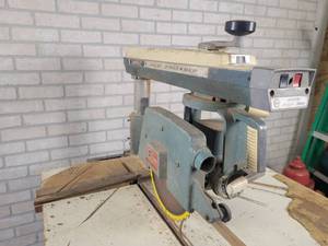 lot 1196 image: B&D Deluxe Power Shop 10 Radial Arm Saw - NO SHIPPING