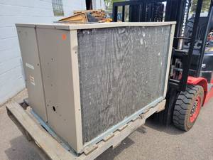 lot 1249 image: HEATCRAFT BOHN AC Unit - NO SHIPPING