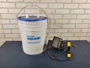 lot 1257 image: Sand&Kleen AQUAIR Sanding Filter Kit and Clamp Light - NO SHIPPING
