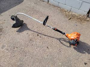 lot 1269 image: ECHO GT-225 Gas Weed Trimmer - Starts and Runs - NO SHIPPING