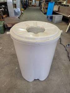 lot 1274 image: 60 Gallon Poly Rain Barrel - NO SHIPPING