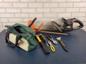 lot 1279 image: (2) 16 B&D Electric Hedge Trimmers and Assorted Hand Tools - NO SHIPPING