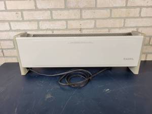 lot 1336 image: RADEL Model DBB100 Electric Heater - 120V 1500W - Tested and Works