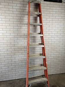 lot 1349 image: Louisville 8 Fiberglass Ladder - Model FS1508 - NO SHIPPING