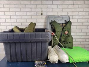 lot 1368 image: Large Tote, Dock Bumpers, Flat Cushion, (4) Marker Buoys, (2) Stearns Adult Medium Life Jackets and More - NO SHIPPING