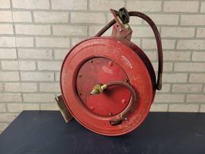 lot 1378 image: Retractable Air Hose Reel - Approx. 18 Diameter - NO SHIPPING
