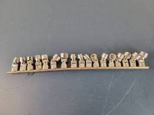 lot 1391 image: CRAFTSMAN Metric & Standard Swivel Head Socket Sets - 38 Drive - From 38 to 34 & 10mm to 19mm