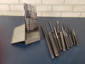 lot 1409 image: CRAFTSMAN Punch and Chisel Set  Drill Bit Kit