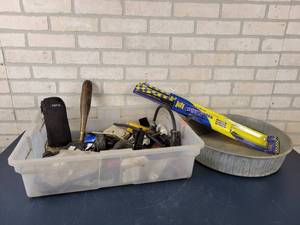 lot 1436 image: Galvanized Oil Pan, Plugs, Mouse traps, Mini Bat and More - NO SHIPPING