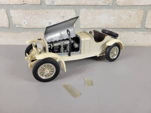 lot 554 image: 1928 Mercedes-Benz SSK Diecast Model - 118 Scale