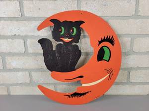 lot 514 image: Vintage Halloween Die Cut Black Cat & Moon Decoration - Copr. H. E. Luhrs - Approx. 14 x 12