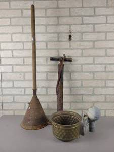 lot 569 image: Antique Manual Clothes Washer Agitator, Pump and More - NO SHIPPING