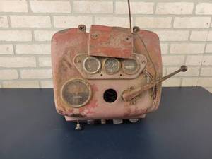 lot 765 image: Dash Panel for IH 300400 w Torque Amplifier Decal - NO SHIPPING