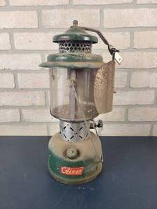 lot 778 image: Vintage 1960 COLEMAN Model 220F Lantern - NO SHIPPING