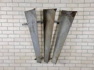 lot 927 image: Antique Galvanized Windmill Blade Section - NO SHIPPING
