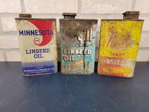 lot 1453 image: (3) Vintage Minnesota Based Linseed Oil Cans - Minnesota, Cargill and Norlin - NO SHIPPING