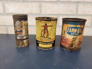 lot 1454 image: Vintage ARCHER 1# Grease Can, FARM-OYL 1# Grease Can and GULF 14.5oz Grease Can