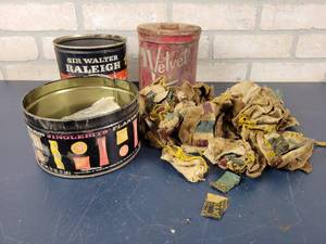 lot 1456 image: Lot of DURHAM Tobacco String Pouches and Tobacco Tins