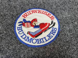 lot 595 image: Vintage Budweiser Budmobilers Patch - 4-34 Diameter