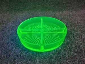 lot 665 image: Vintage Divided Uranium Glass Relish Tray - Approx. 8 diameter