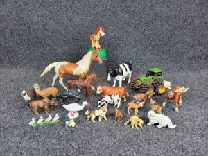 lot 722 image: Lot of Farm Animals and Toys - Breyer Horse, Schleich, ERTL, and More