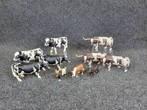 lot 723 image: Lot of (9) Schleich Cows and (1) Schleich Goat