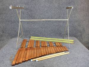 lot 732 image: Vintage Deagan No. 801 Xylophone with Rosewood Bars - Includes Stand & Accessories Shown