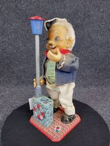 lot 746 image: Vintage Drunken Sailor Down the Hatch Battery Operated Smoking Tin Litho Toy from Japan - Works
