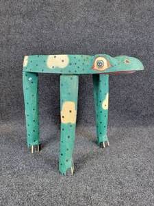 lot 797 image: Carved Wood Frog Stool