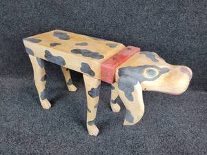 lot 804 image: Carved Wood Dog Stool